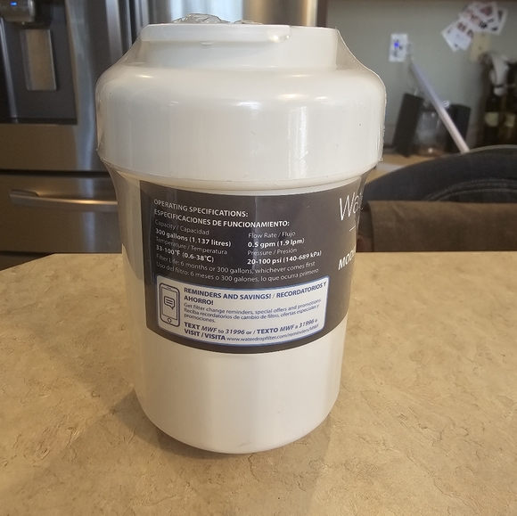 Water Filter; Waterdrop Plus filter; Model #WDP-MWF: Brand New-plastic still on. - Picture 3 of 6